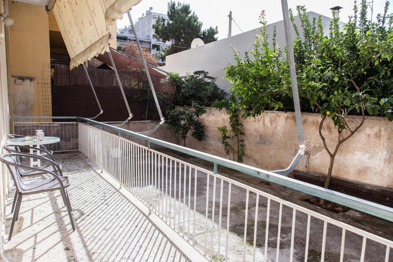 Cozy Apartment Near Stavros Niarchos Park Atenas Exterior foto