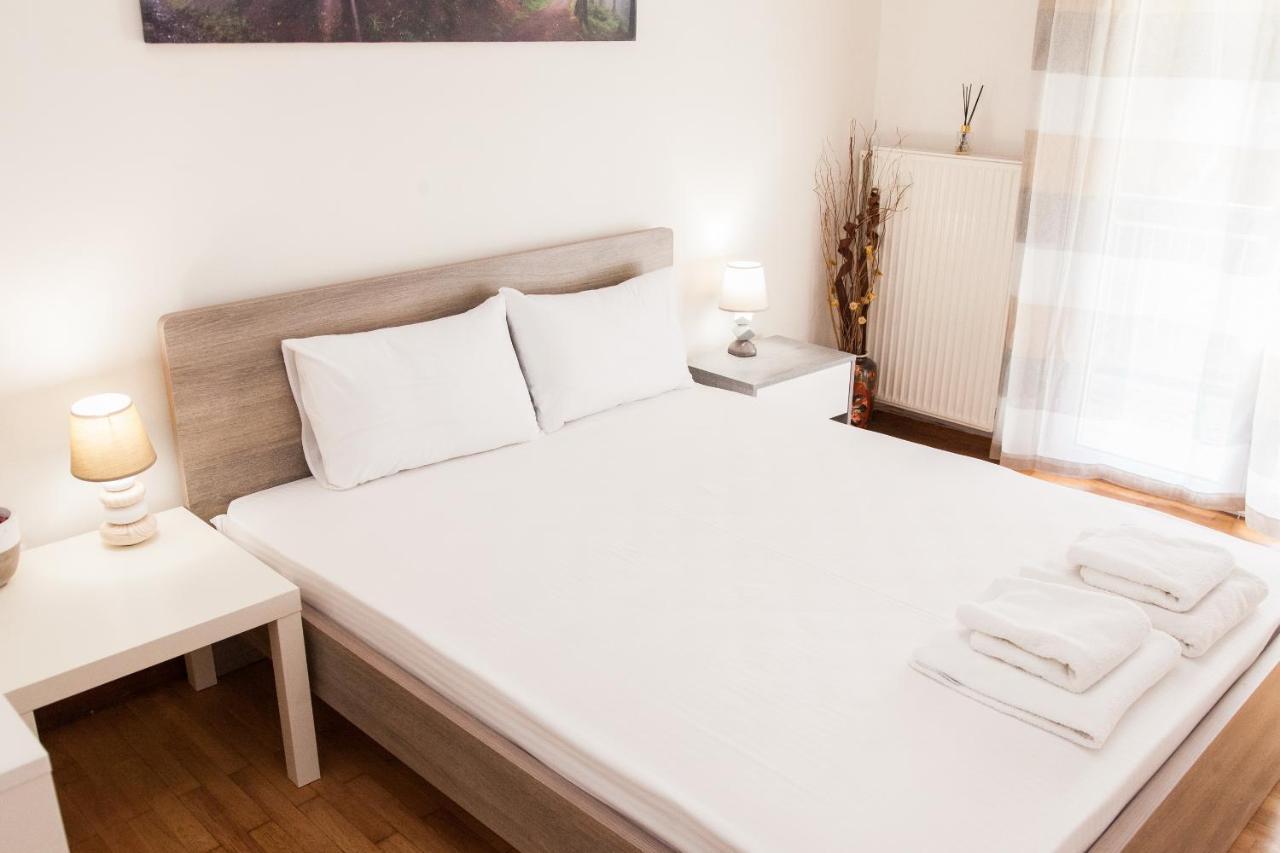 Cozy Apartment Near Stavros Niarchos Park Atenas Exterior foto