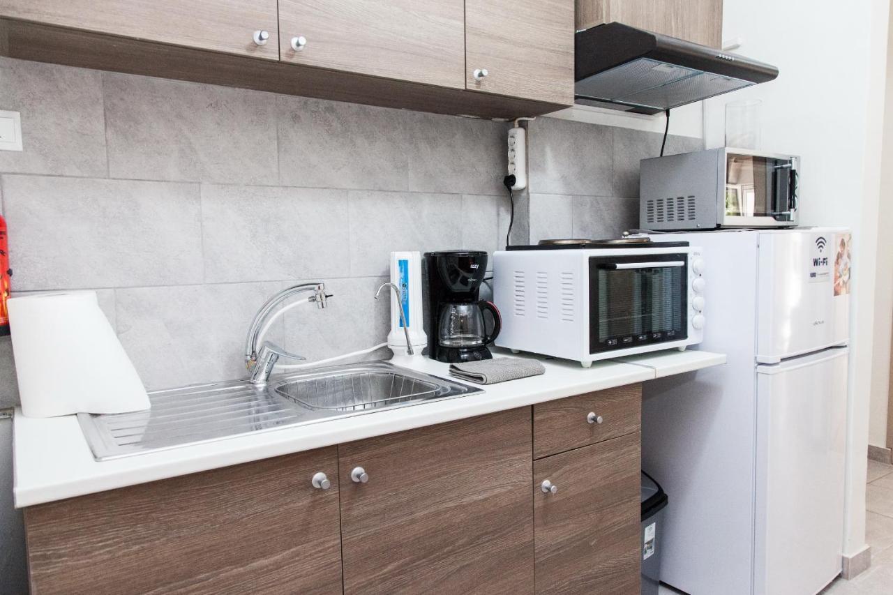 Cozy Apartment Near Stavros Niarchos Park Atenas Exterior foto