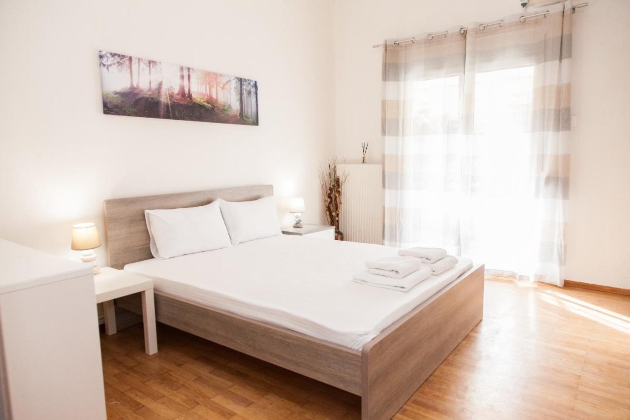 Cozy Apartment Near Stavros Niarchos Park Atenas Exterior foto