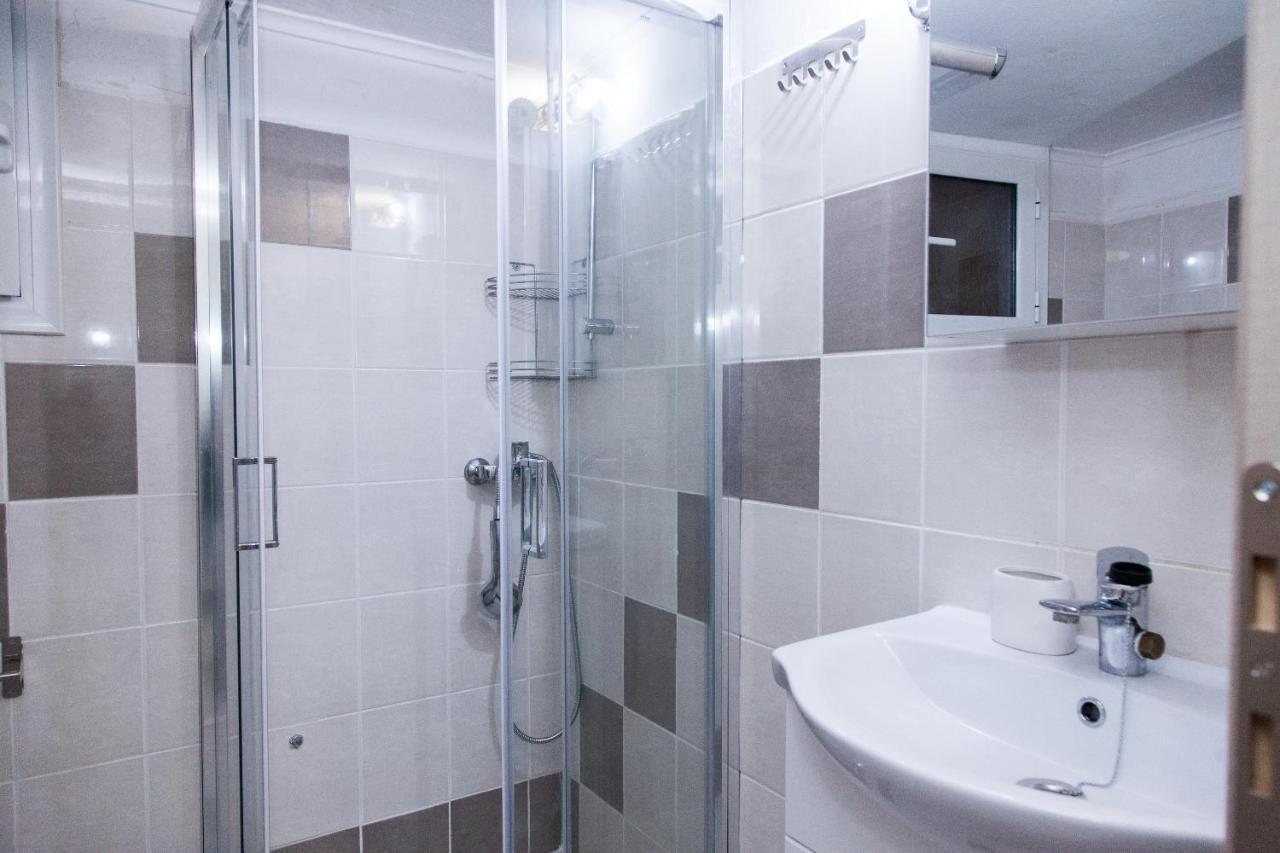 Cozy Apartment Near Stavros Niarchos Park Atenas Exterior foto